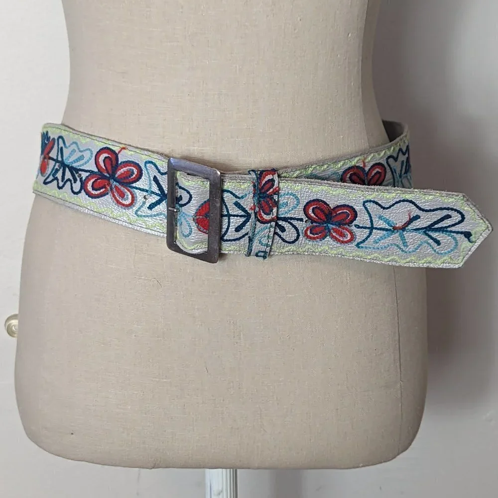 Embroidered Belt MCM Leather Folk Art Floral Boho Mid Century Festival Vintage‎